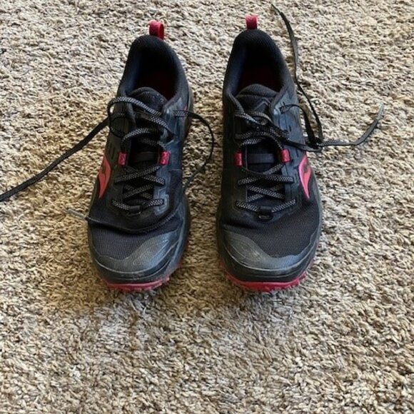 Saucony Trail Runners - 7.5 - Picture 1 of 1